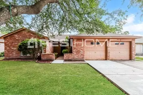 4203 Stonehenge Trl, Houston, TX 77066