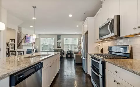 12604 Layhill Rd, Glenmont, MD 20906