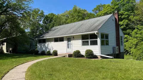 12 Duzine Rd, New Paltz, NY 12561