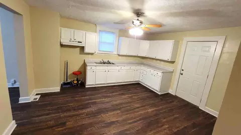 1925 S 8th St, Springfield, IL 62703 photo 7