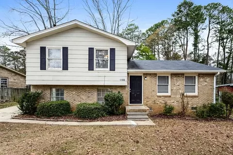6183 Fieldcrest Dr, Morrow, GA 30260