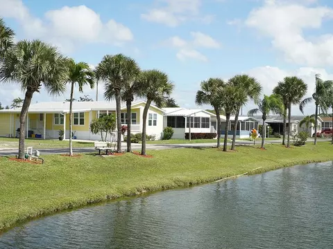 4136 74th Pl N #456, Riviera Beach, FL 33404