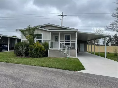 4 Harbor Cove Ct, Daytona Beach, FL 32119