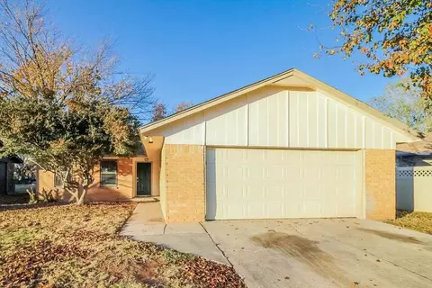 10321 Koch Dr, Oklahoma City, OK 73130