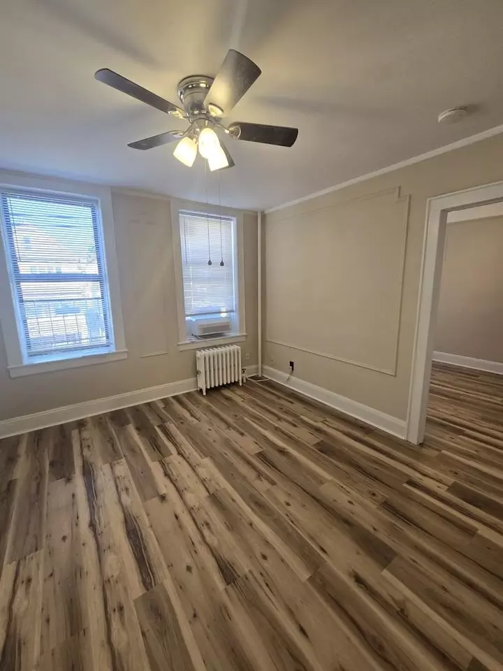  46 Kelly Pkwy, Bayonne, NJ 07002 photo 3