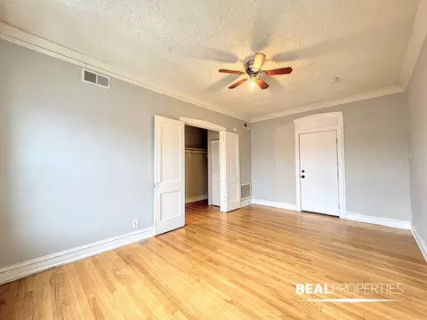 2244 W Wilson Ave #210, Chicago, IL 60625