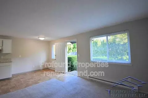 221 SE 12th Ave, Hillsboro, OR 97123