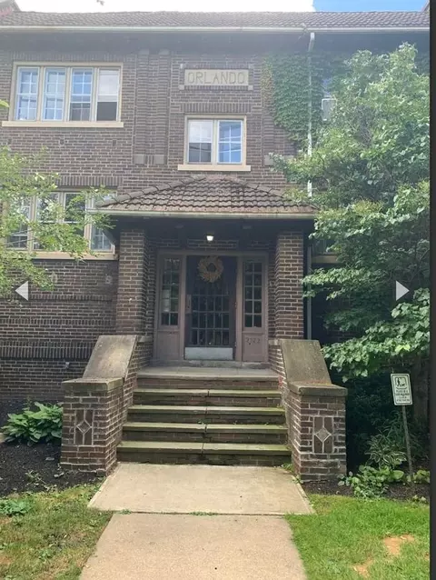 2772 Lancashire Rd, Cleveland Heights, OH 44106