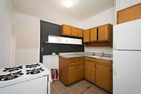 402 S Race St, Urbana, IL 61801