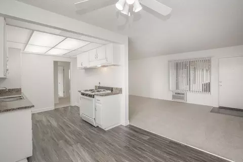 14300 Newport Ave, Tustin, CA 92780