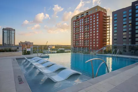 92 Rainey St #B3-27, Austin, TX 78701