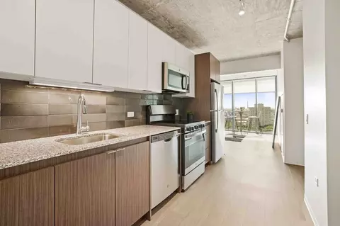 2113 S Wabash Ave, Chicago, IL 60616