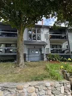 1461 Pawtucket Blvd #E 12, Lowell, MA 01854