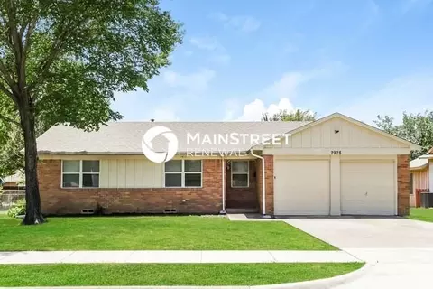 2928 Mark Twain Dr, Farmers Branch, TX 75234