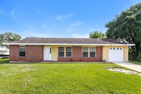 1983 SE Floresta Dr, Port Saint Lucie, FL 34983