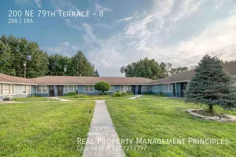 200 NE 79th Ter #8, Kansas City, MO 64118
