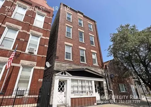2302 W 19th St #1R, Chicago, IL 60608