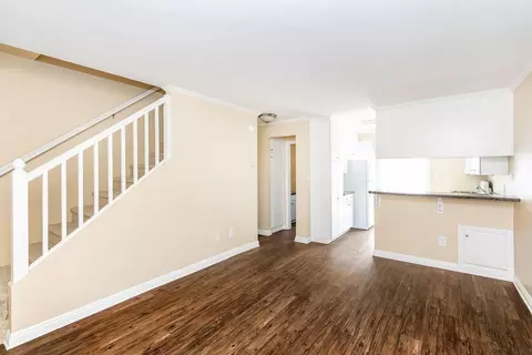1525 Placentia Ave, Newport Beach, CA 92663