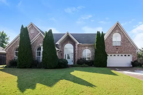 4103 Destin Dr, Olive Branch, MS 38654