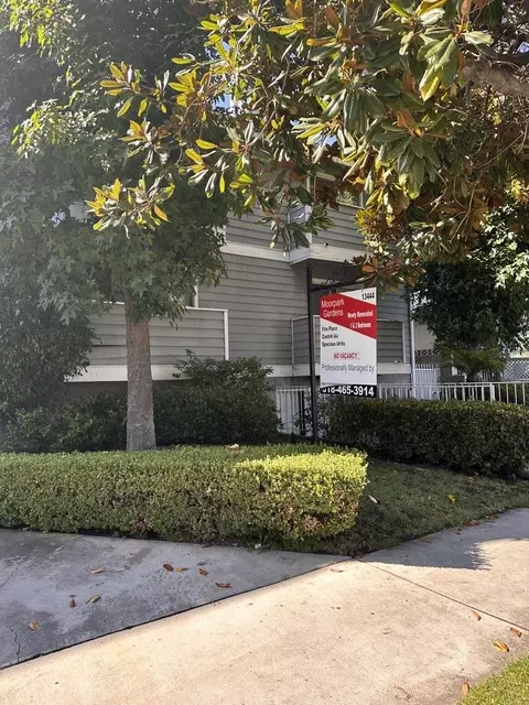 13444 Moorpark St #21, Los Angeles, CA 91423