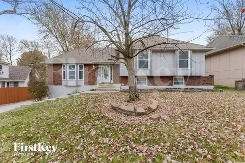 1300 SW 22nd St, Blue Springs, MO 64015