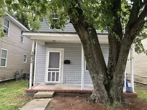 1032 37th St, Newport News, VA 23607