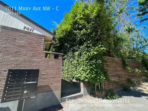 7011 Mary Ave NW #C, Seattle, WA 98117