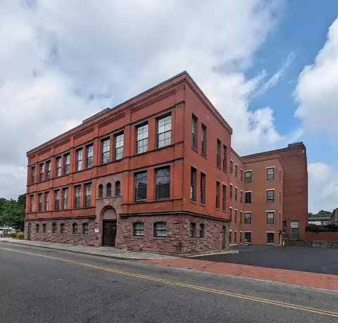 19 Market St #405, Paterson, NJ 07501