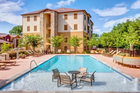 106 W 51st St #A21, Austin, TX 78751