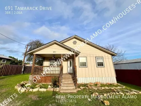 691 Tamarack Dr, Canyon Lake, TX 78133