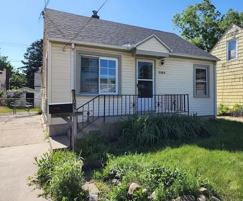 1121 Hapeman St, Lansing, MI 48915
