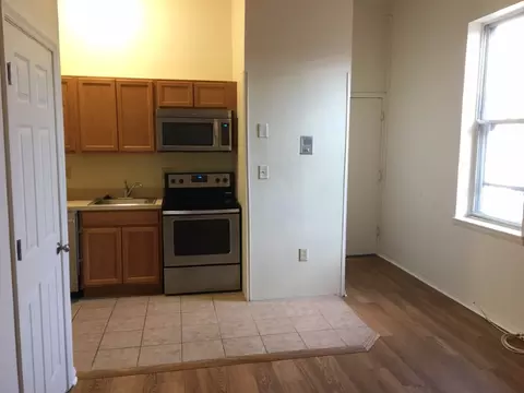 15 E Read St #4B, Baltimore, MD 21202