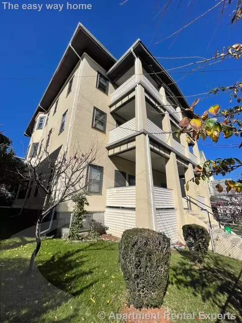 18 Fenwick St #3, Somerville, MA 02145