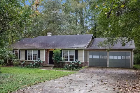 4265 Loveless Pl, Ellenwood, GA 30294