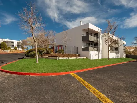 4816 Mcmahon Blvd NW, Albuquerque, NM 87114