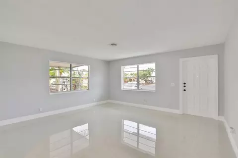 7603 Kimberly Blvd, North Lauderdale, FL 33068