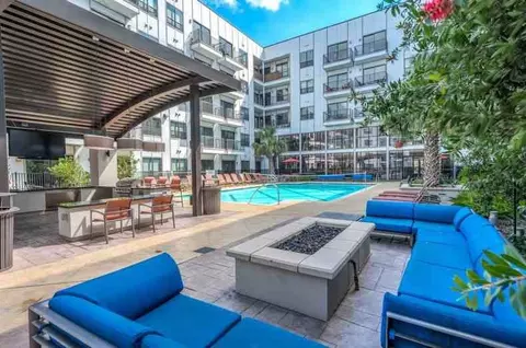 4021 Koehler St #A25, Houston, TX 77007
