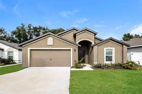 513 Kensington View Dr, Winter Haven, FL 33880