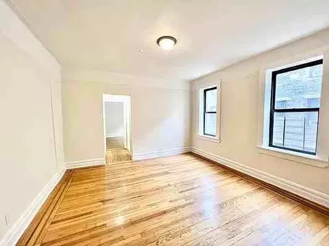 37-40 81st St #B12, Jackson Heights, NY 11372