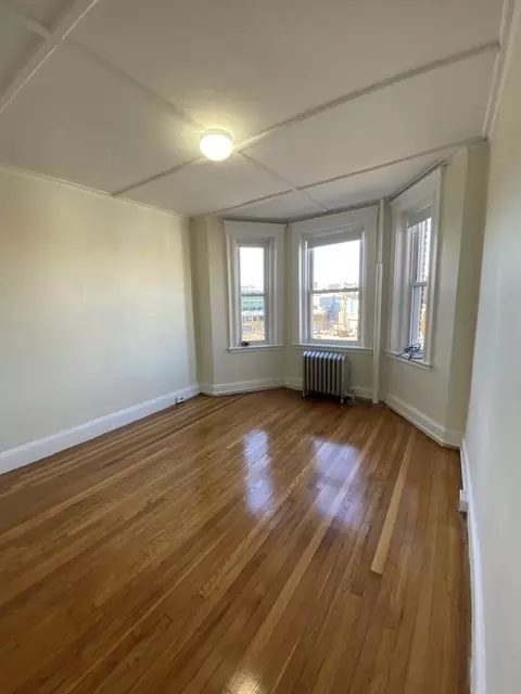 1167 Boylston St, Boston, MA 02215
