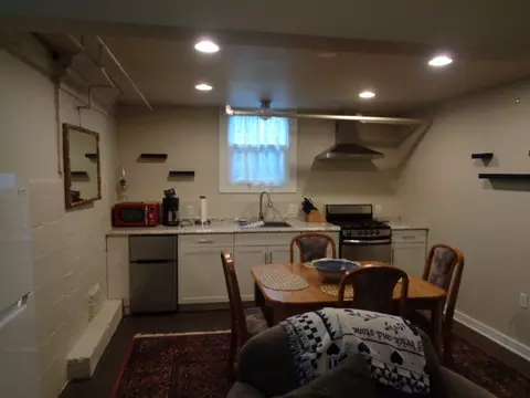 1012 Grand Ave, Everett, WA 98201 photo 2