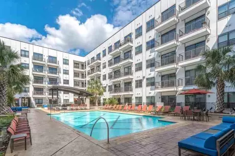 4021 Koehler St #B25, Houston, TX 77007