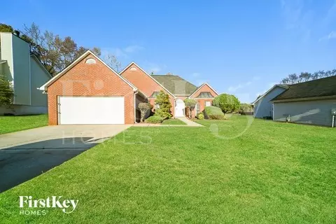 12289 Riviera Dr, Fayetteville, GA 30215