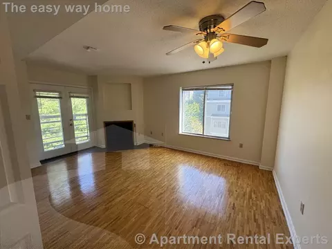 345 Franklin St #302, Cambridge, MA 02139