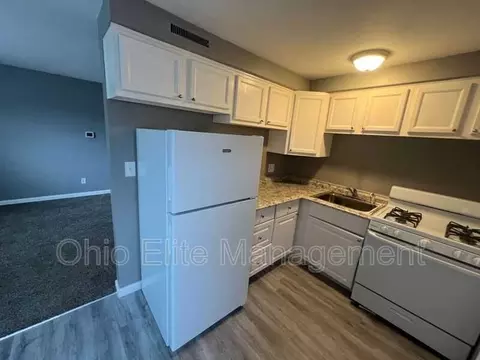 397 12 S Ogden Ave, Columbus, OH 43204