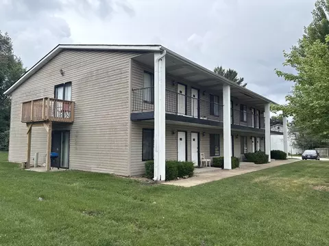 3116 N Molleck Dr #B, Peoria, IL 61604