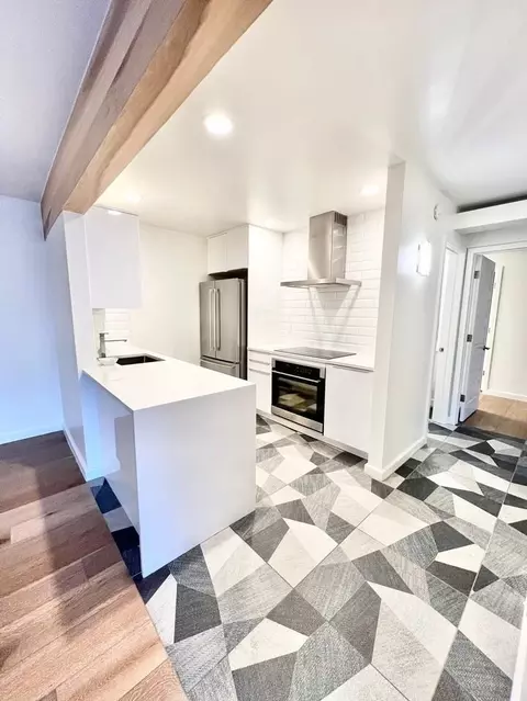 8310 W Mcdonald Dr, Scottsdale, AZ 85250