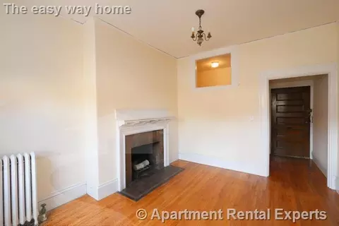 2 Ware St #102, Cambridge, MA 02138
