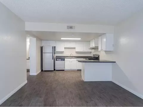 5055 Jeffreys St, Las Vegas, NV 89119