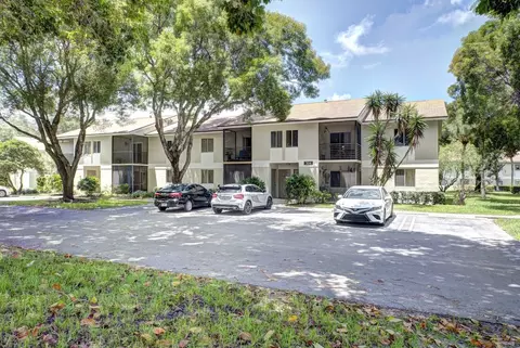 304 Gardens Dr, Pompano Beach, FL 33069